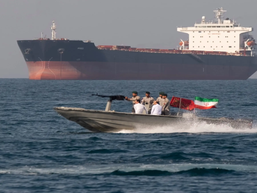 رئيس الأركان الإيراني: عودة القوات الأمريكية إلى الخليج حلم سيأخذه ترامب معه إلى قبره