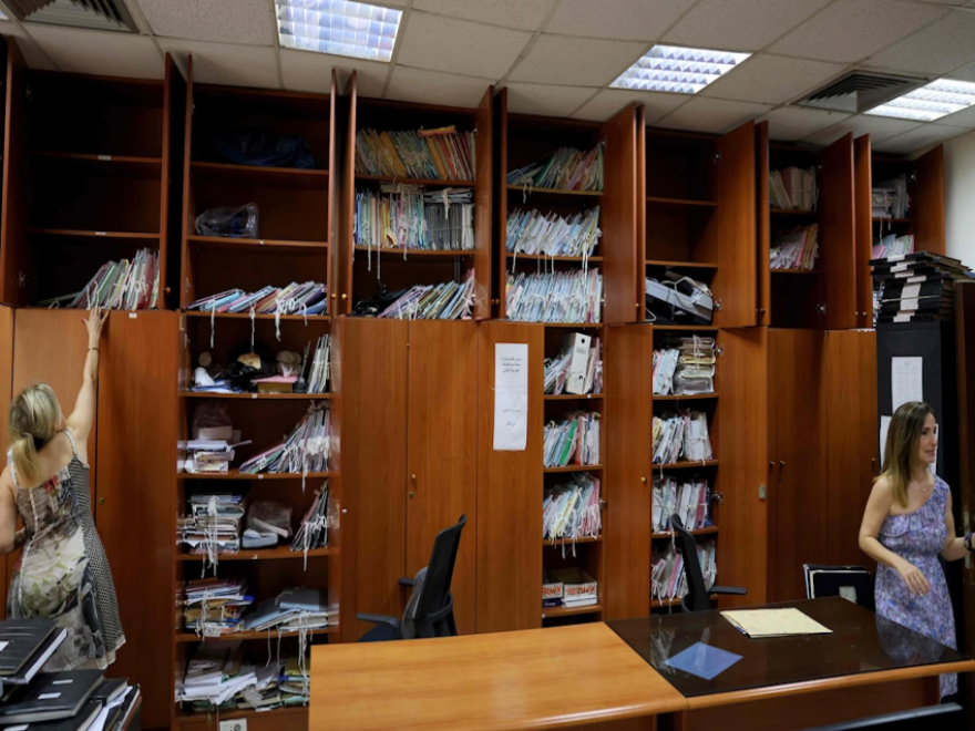 الأخبار _ إضراب الإدارة العامة ليومين أسبوعياً: الحكومة تواصل «سعدنات» الترقيع والتخصيص