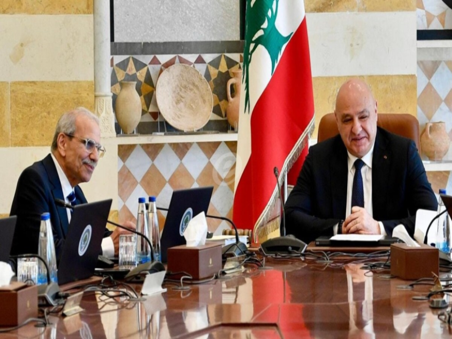 عون أعلن في بداية جلسة مجلس الوزراء وضع حجر الأساس لتوسيع مرفأ بيروت: آن الاوان لكي تعود الدولة الى الجنوب