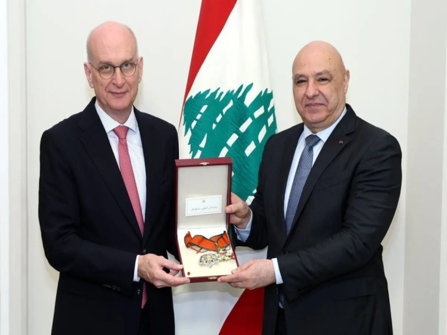 الرئيس عون استقبل سفير ألمانيا في زيارة وداعية وقلّده وسام الأرز الوطني من رتبة ضابط أكبر