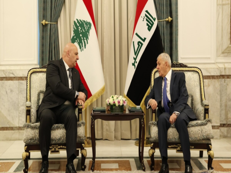 الرئيس عون يلتقي نظيره العراقي في القصر الرئاسي في بغداد