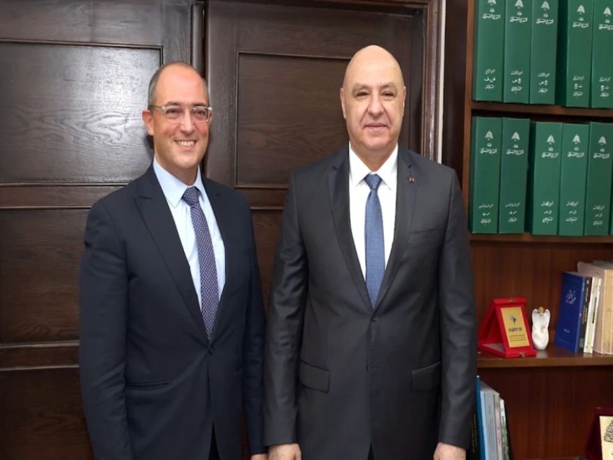 الأخبار _ عطية «يستولي» على موظّفي الوزارات